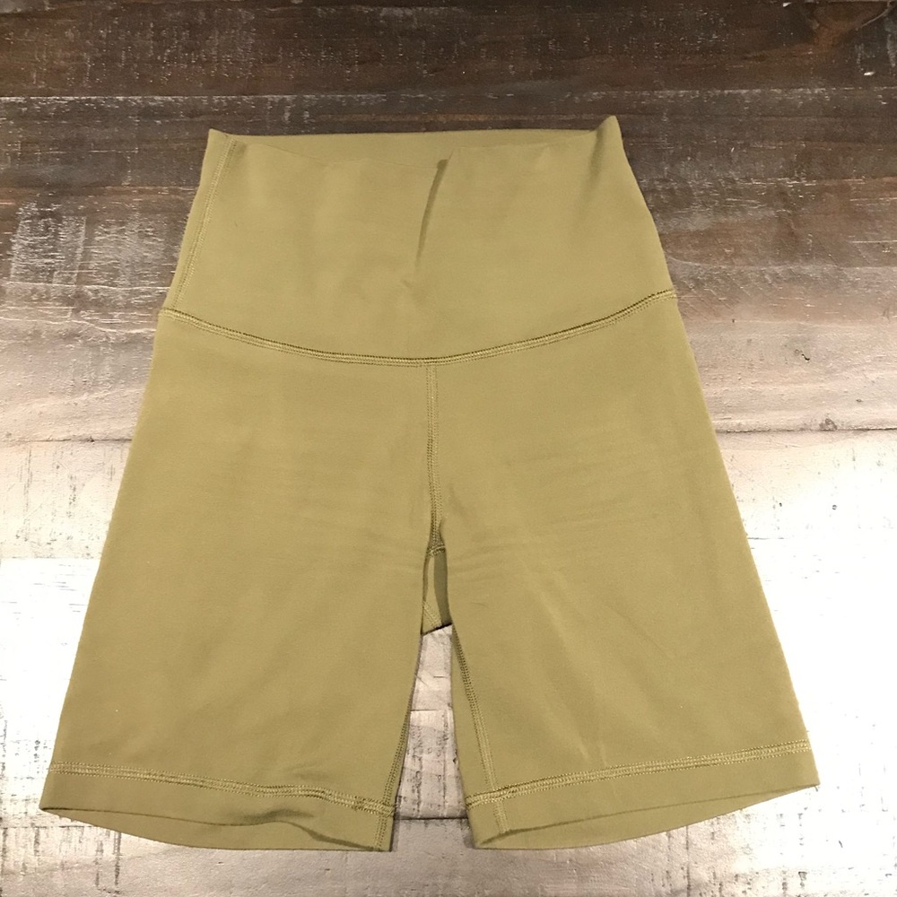 Aritzia TNA Biker Shorts